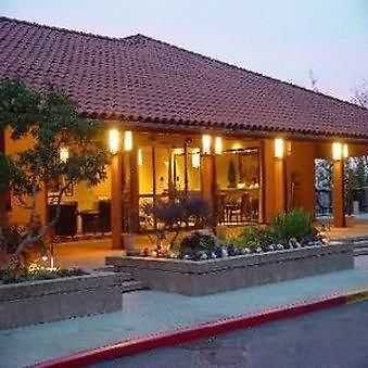 פומונה Kellogg West Conference Center & Hotel מראה חיצוני תמונה